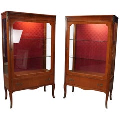 Pair of Vintage French Louis XV Style Lighted Vitrine Curio Cabinets