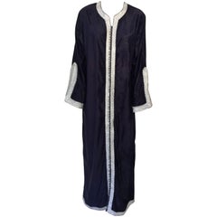 1970er Jahre Marokkanischer Samt Kaftan Blau und Silber Kaftan Maxikleid