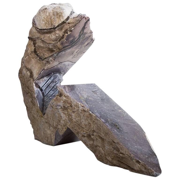 Marmor-Skulptur „Alien“ von Robin Antar