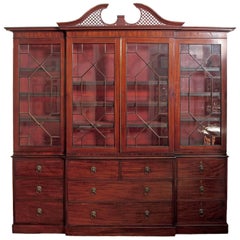 Antique Elegant Period George III Mahogany Breakfront Bookcase / China Cabinet