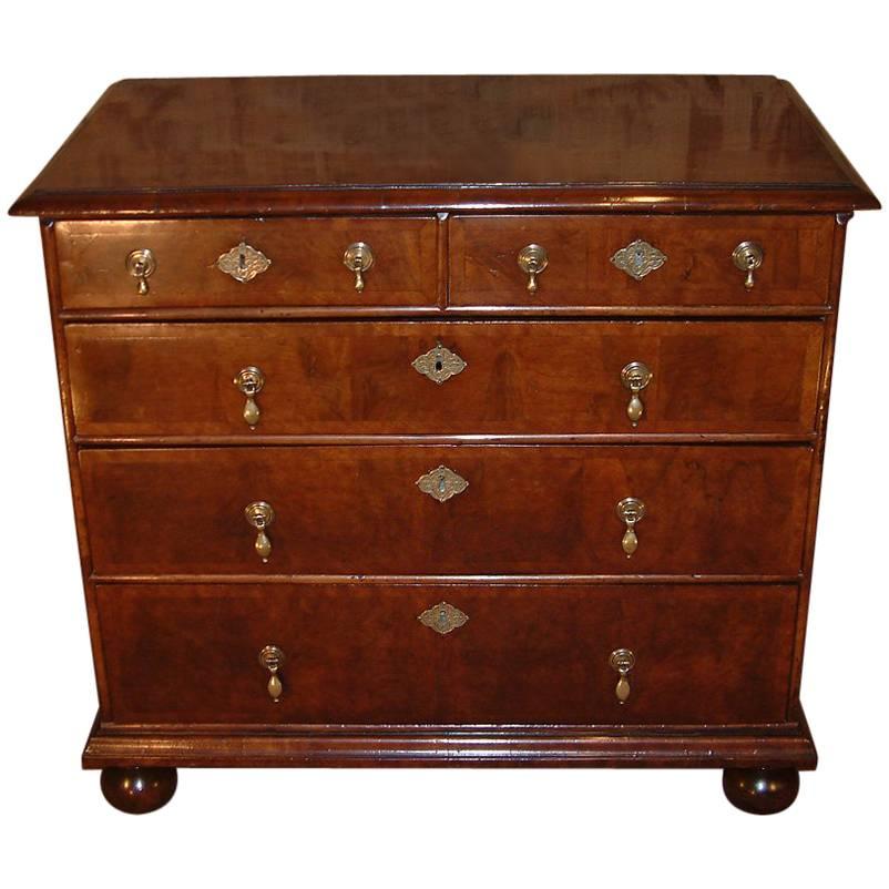 Small Walnut Early 18th Century Bachelors Chest of Drawers, circa 1710