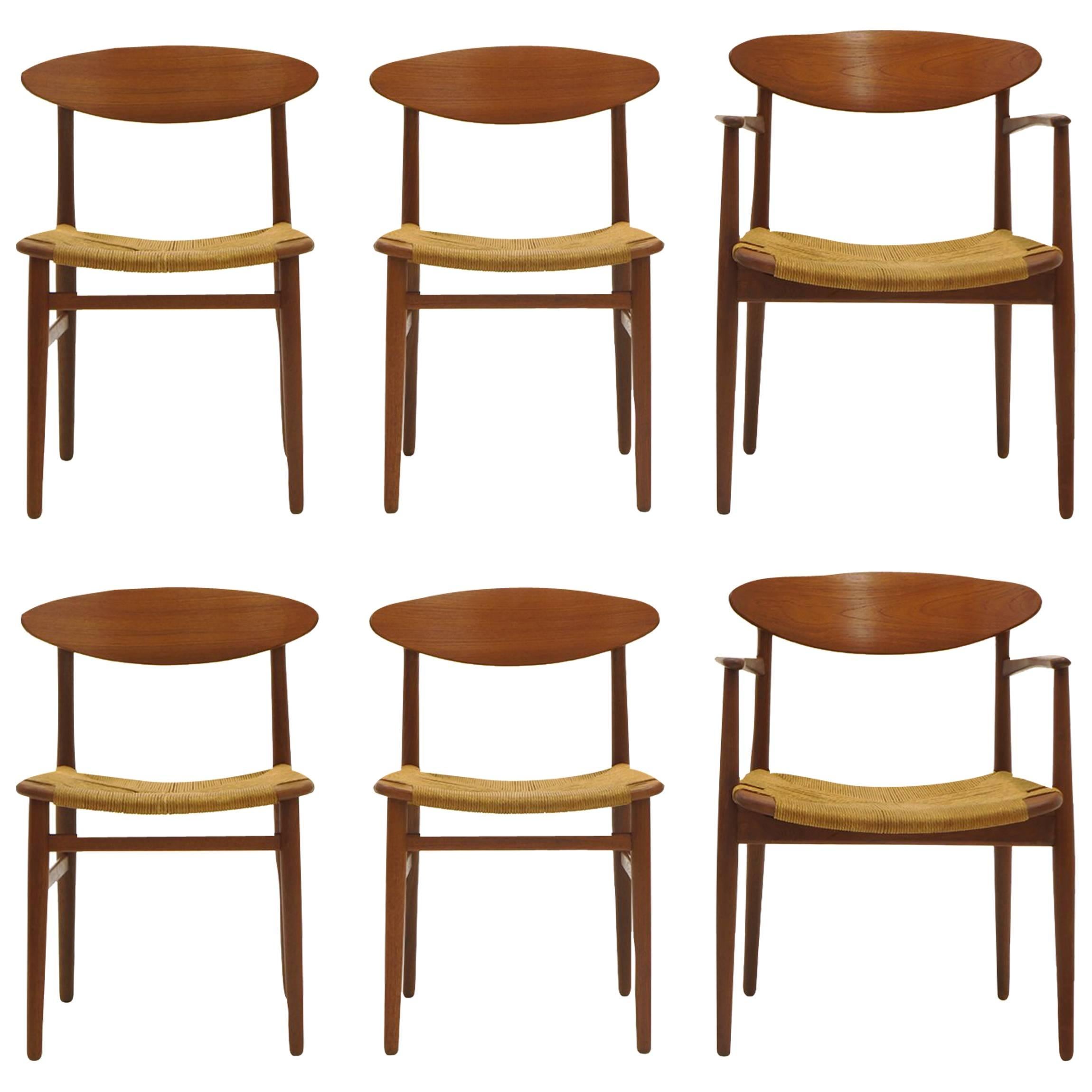 Set aus sechs modernen dänischen Teakholz-Esszimmerstühlen von Ejner Larsen und Aksel Madsen