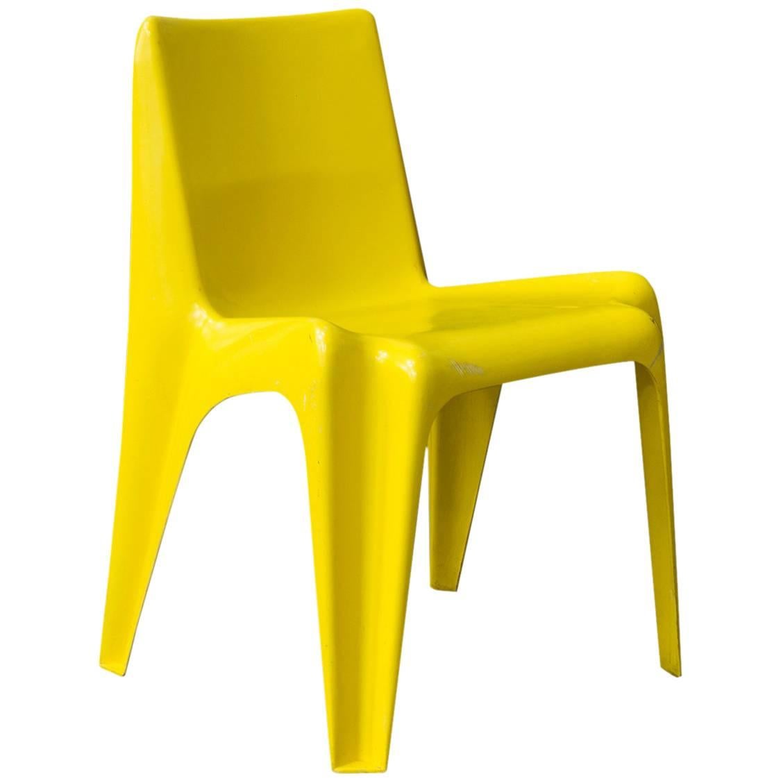 Chaise organique en plastique jaune, rare, vers 1970