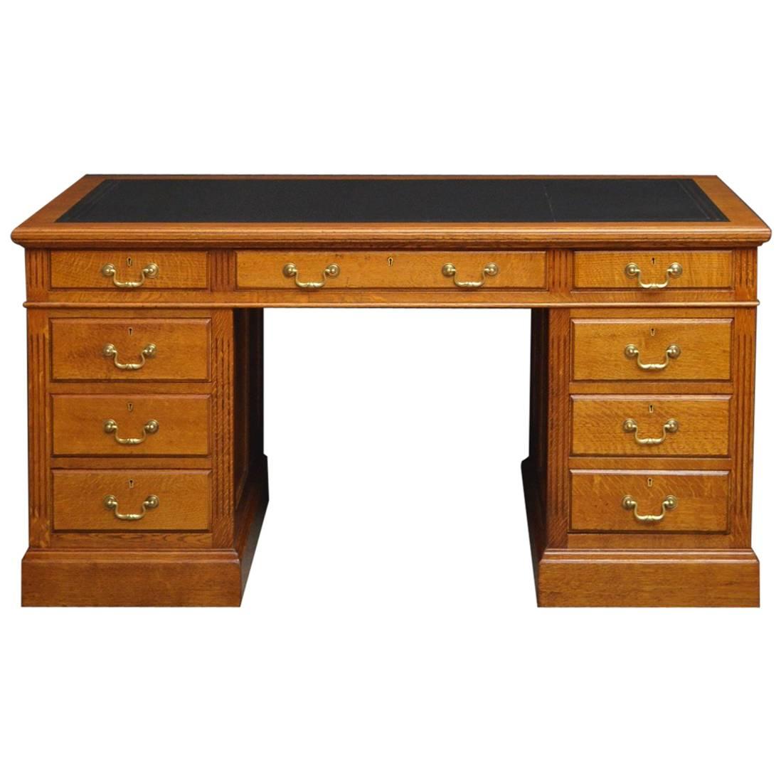 Early 20th Century Oak Desk