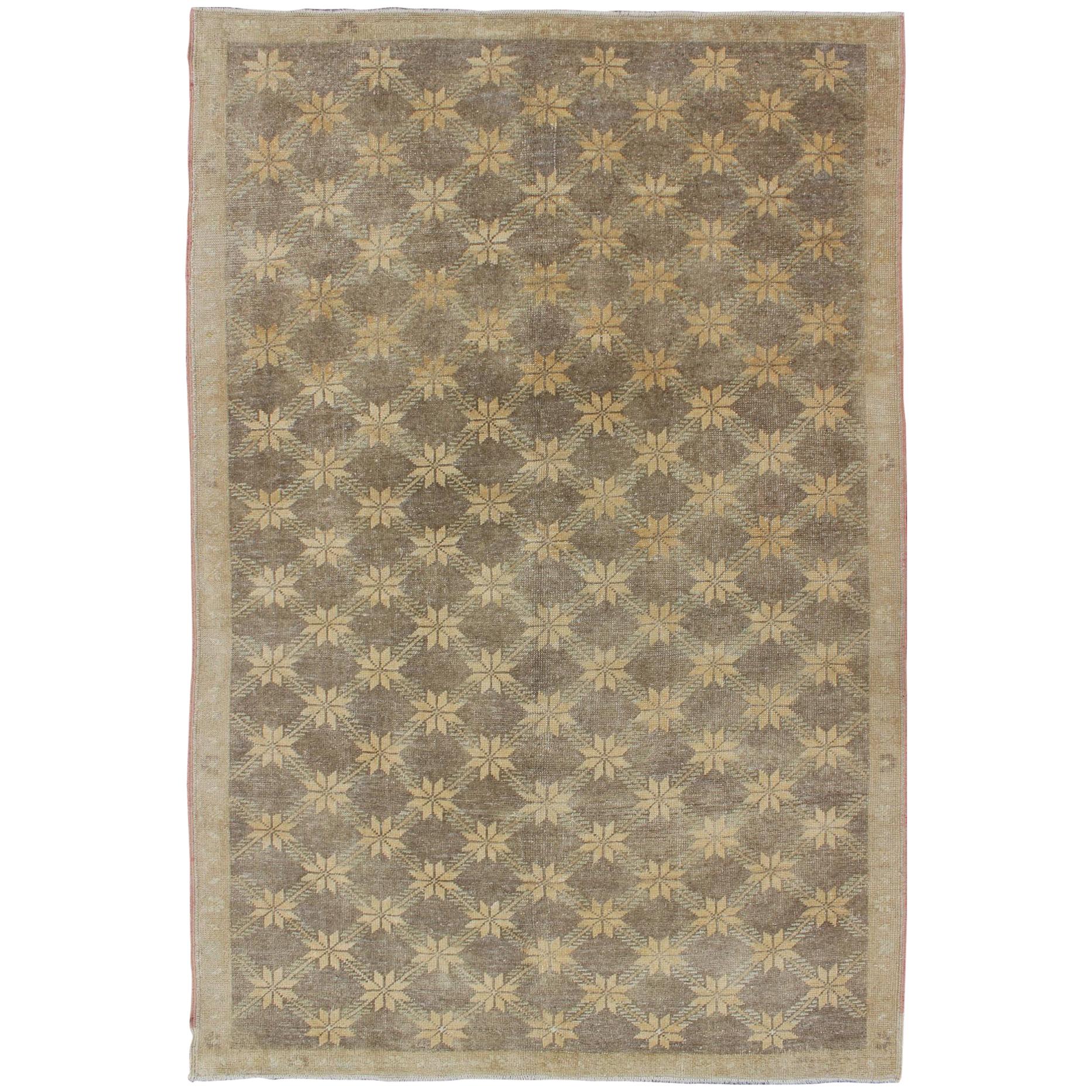 Brown Midcentury Vintage Turkish Oushak Rug with Floral or Star Lattice Pattern For Sale