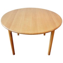 Round Extendable Dining Table, in Oak, by KP Møbler, Denmark, 1970s