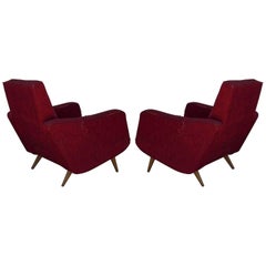 Pair of Comfortable Italian 1950s Club Chairs 7