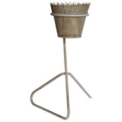 Retro Metal Flower Stand