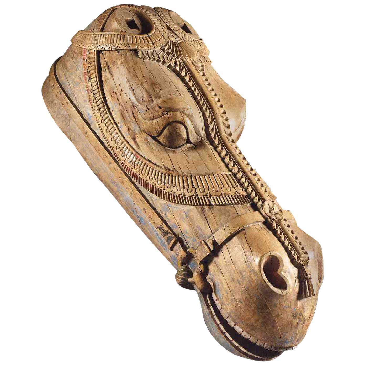 Important Horse Head and Harness in Carved Wood, Southeast India, 19th Century For Sale