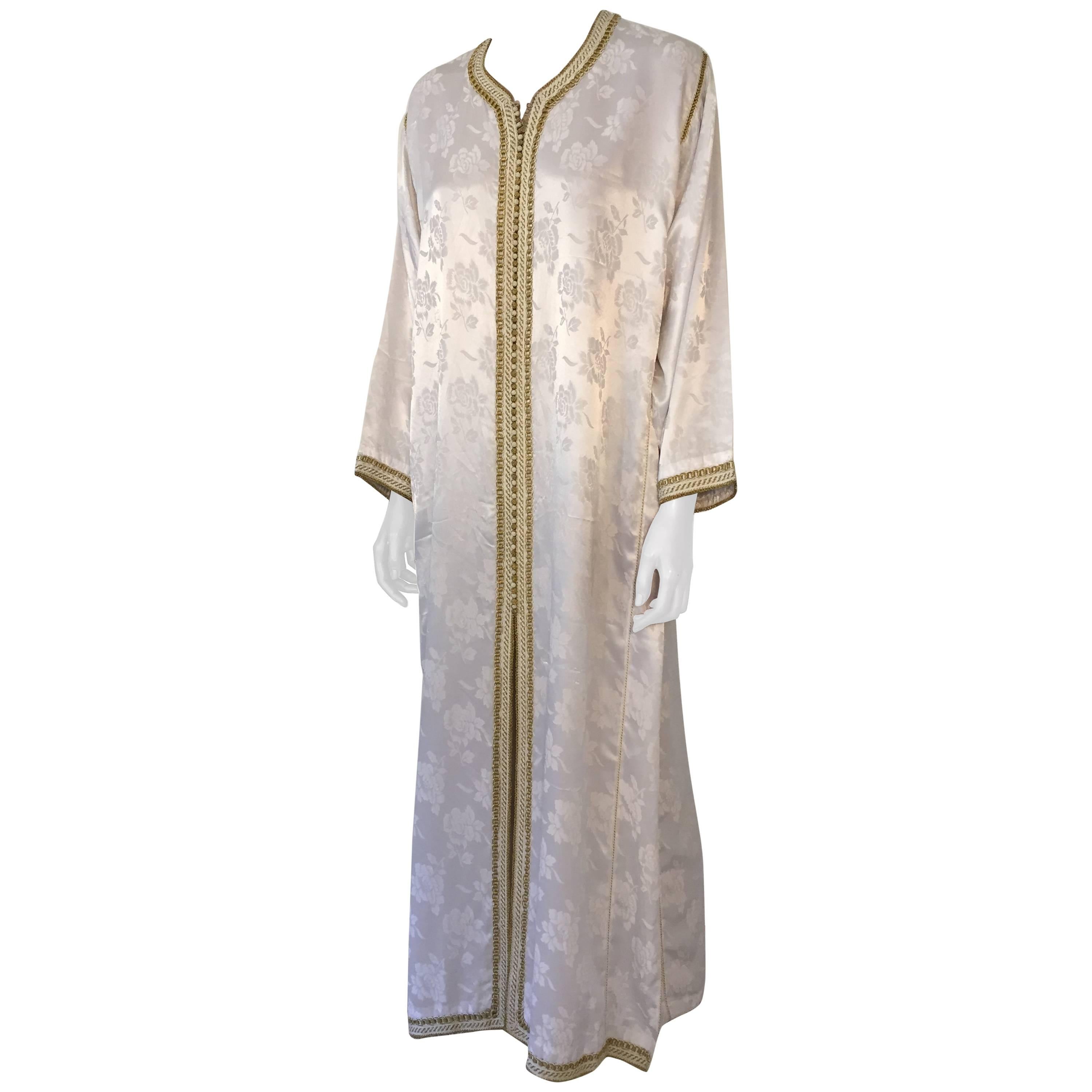 Moroccan Caftan Gown White Embroidered with Gold Trim, circa 1970 For Sale