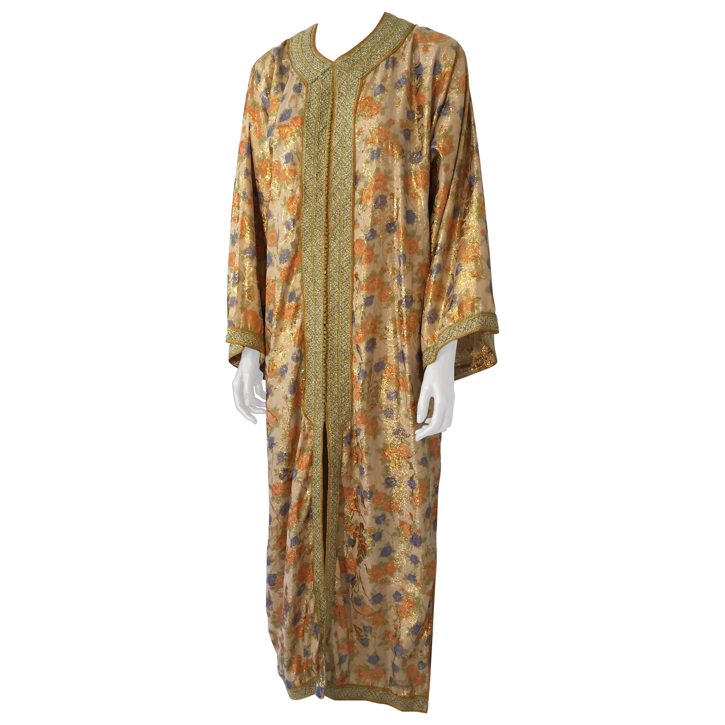 Robe longue caftan marocaine à fleurs en brocart