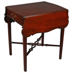 Antique Mahogany Pembroke Drop Leaf One-Drawer Stand, Early 19th Century