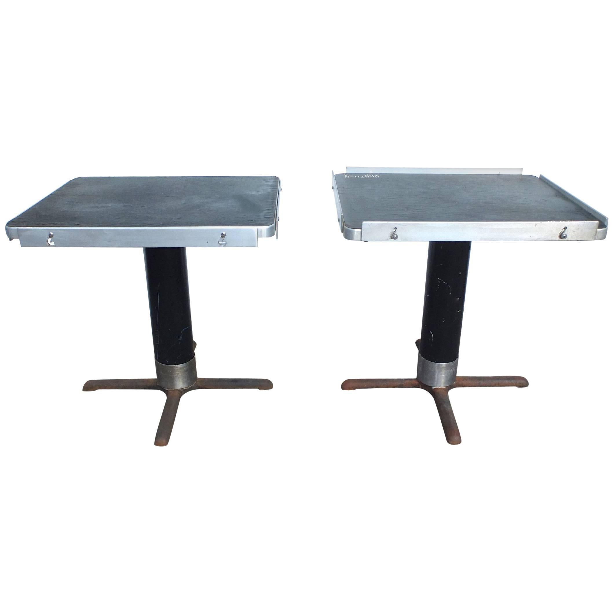 S.S. Tables de salle à manger rectangulaires à piédestal des États-Unis en vente