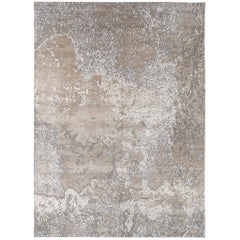 Organic/ Abstract Style Area Rug 'Aquarium Silver' in Silk and Wool by Carini 3