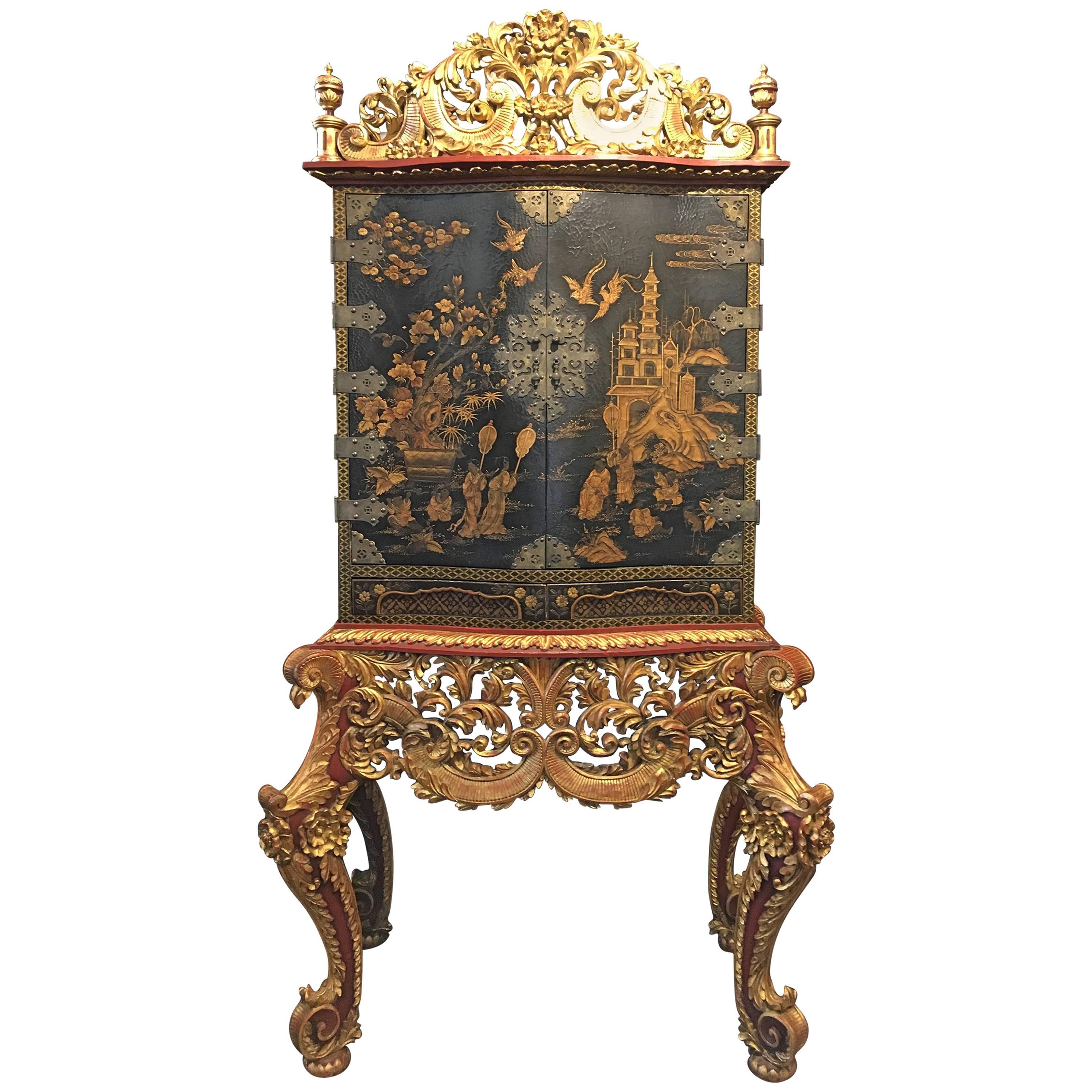 Japonisme Black Lacquer and Gilt Decorated Cabinet on Carved Gilt Stand