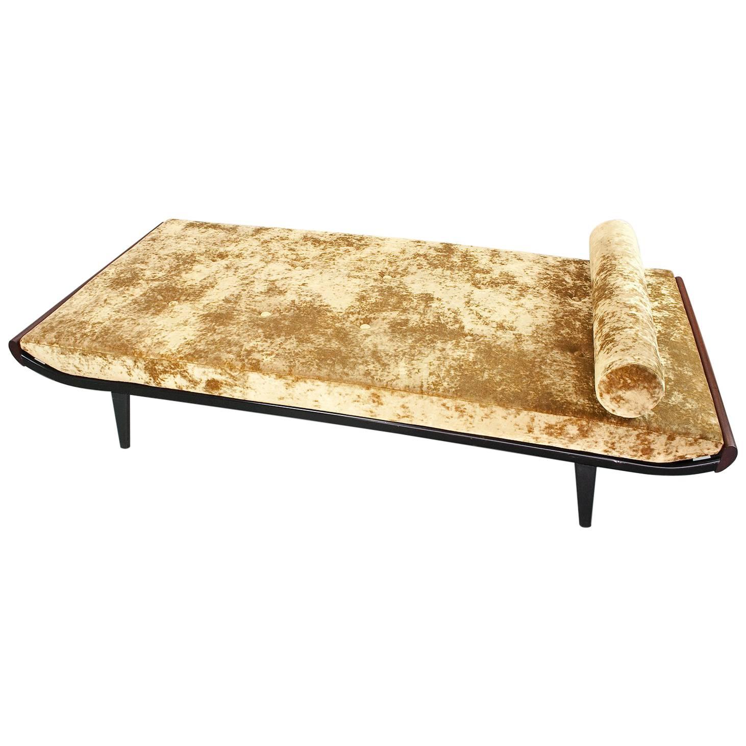 Daybed Cleopatra by Andre Cordemeyer for Auping, 1953 New Crushed Gold Velvet