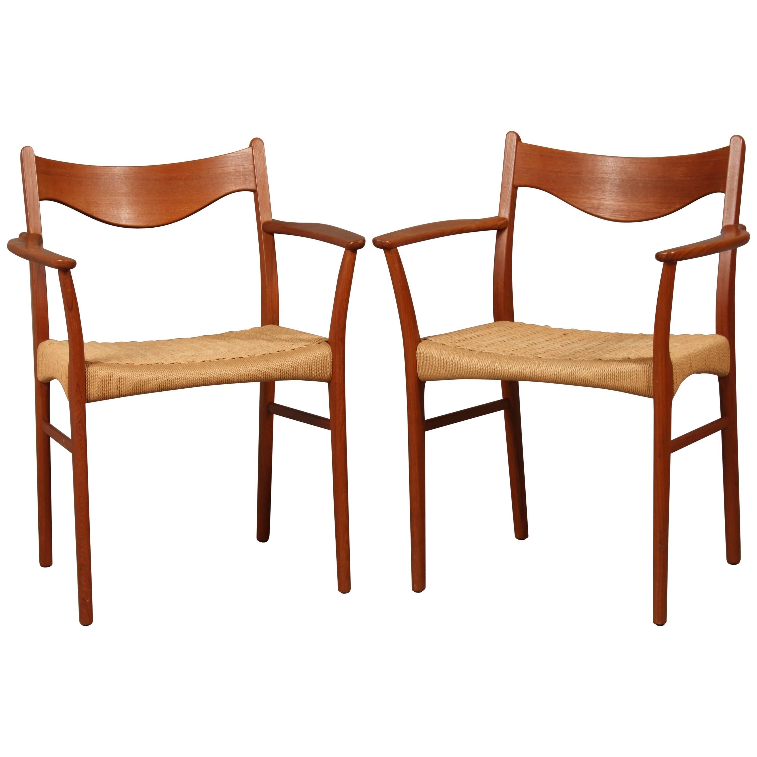 Set of Two Armchairs Designed by Arne Wahl Iversen, Model GS600 For Sale