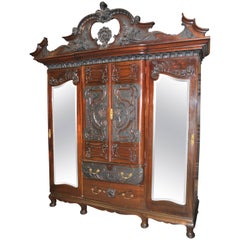 19th Century English Mahogany Triple Armoire 10