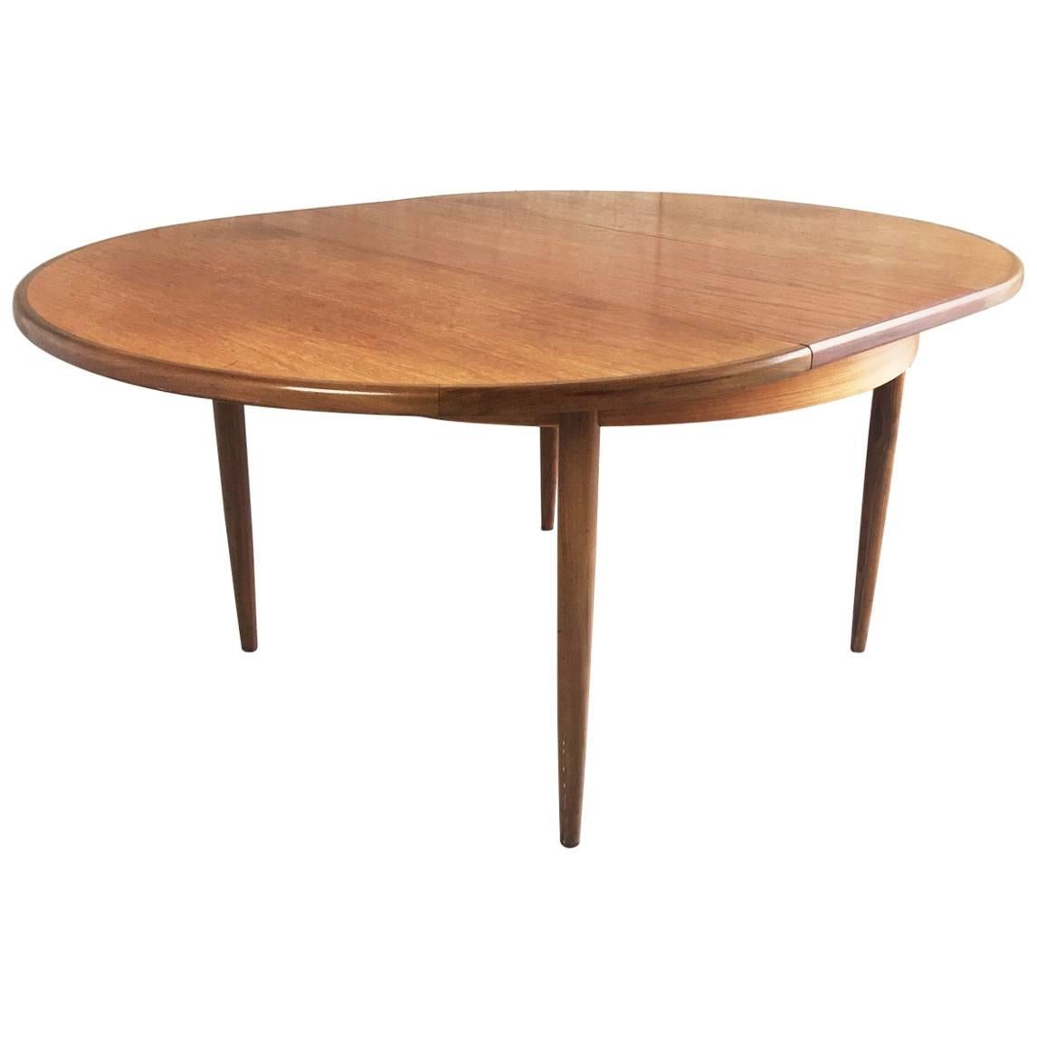 1970s G Plan Mid-Century Extendable Teak Dining Table For Sale