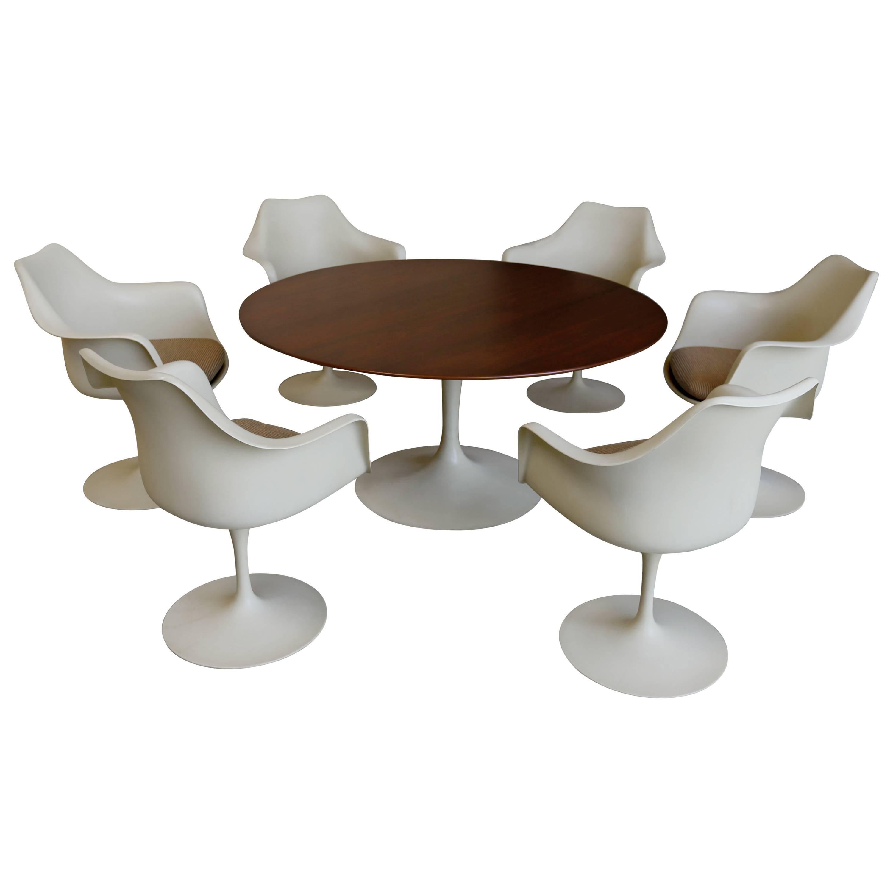 Dining Set by Eero Saarinen for Knoll
