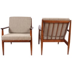 Pair of Danish Modern Viko Baumritter Solid Walnut Lounge Chairs, 1950s