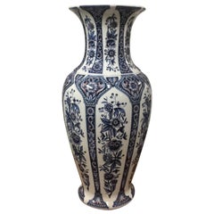 Elegant Art Elaboration Italian Floral Vase Complimentary Shipping