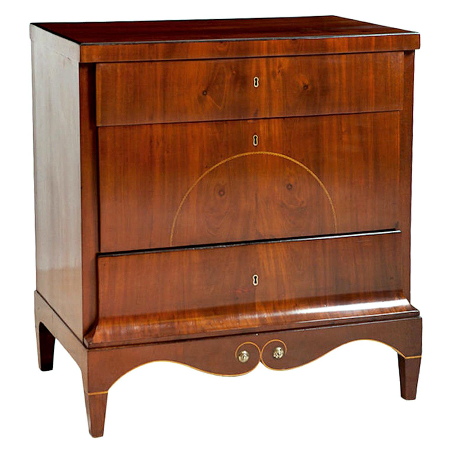 Small Empire Chest of Drawers in Cuban Mahogany, Denmark, circa 1810 For Sale