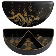 Antique Japanese Papier Mâché Lacquered Box Hand-Painted with 3-Section Tray, circa 1905
