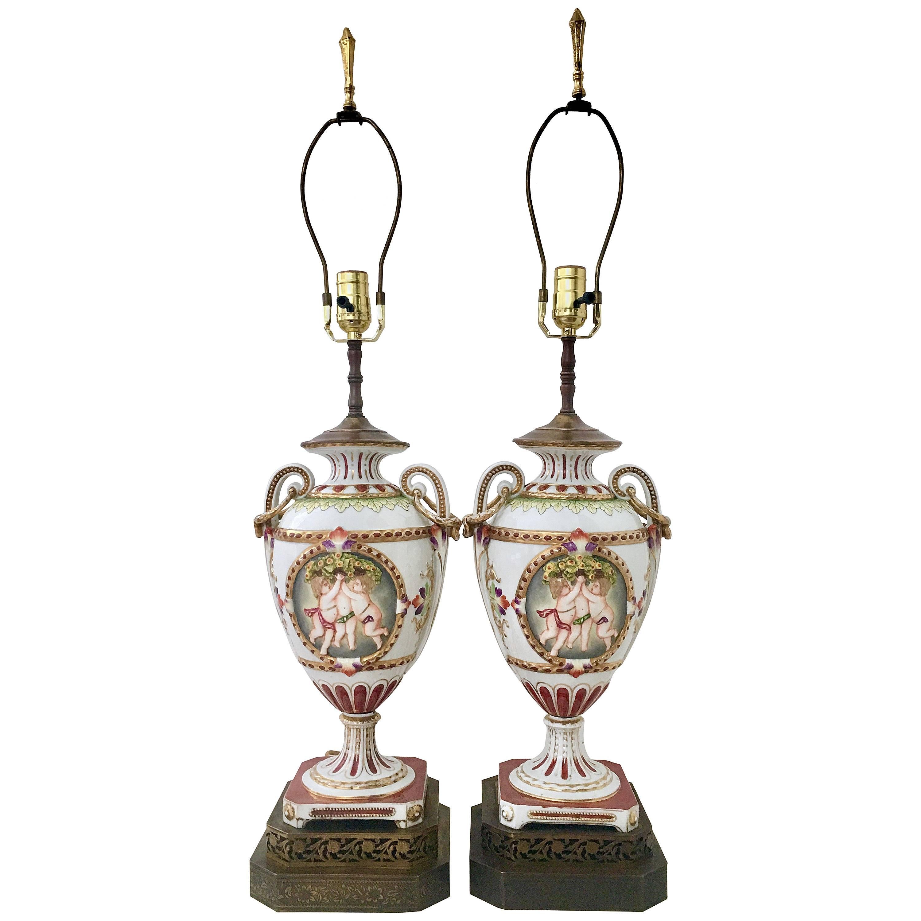 19th Century Pair Of Royal Vienna Style Porcelain Hand-Painted Portrait Lamps For Sale