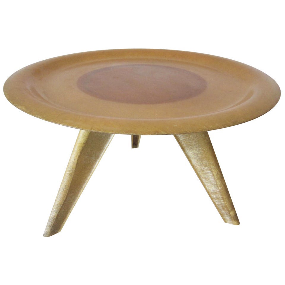 Midcentury Molded Fiberglass Table in the Style of the Zenth Company