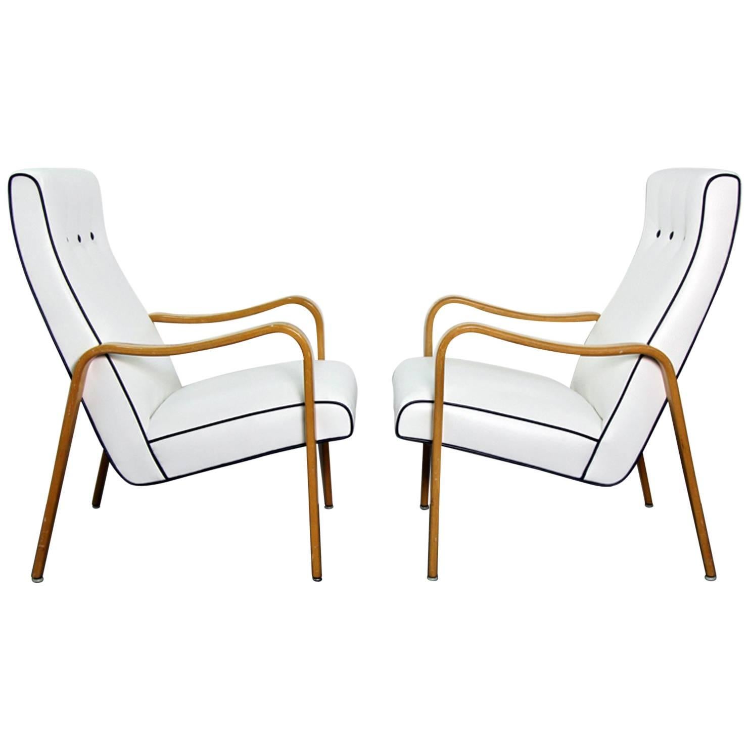 Pair of Thonet Bentwood Armchairs with New Upholstery in Contrast Piping For Sale