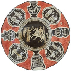 Ancienne assiette murale d'art figurative en relief