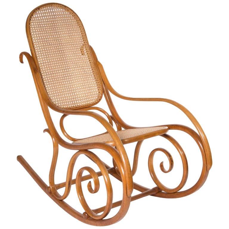 Jugendstil Thonet No.10 Bentwood Rocking Chair, Austria 1895 at 1stDibs