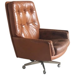 1960s-1970s Danish Mid-Century Brown Leather Armchair on Swivel Base