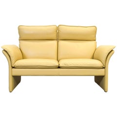 Dreipunkt Designer Ledersofa Senfgelb Zweisitzige Couch Modern