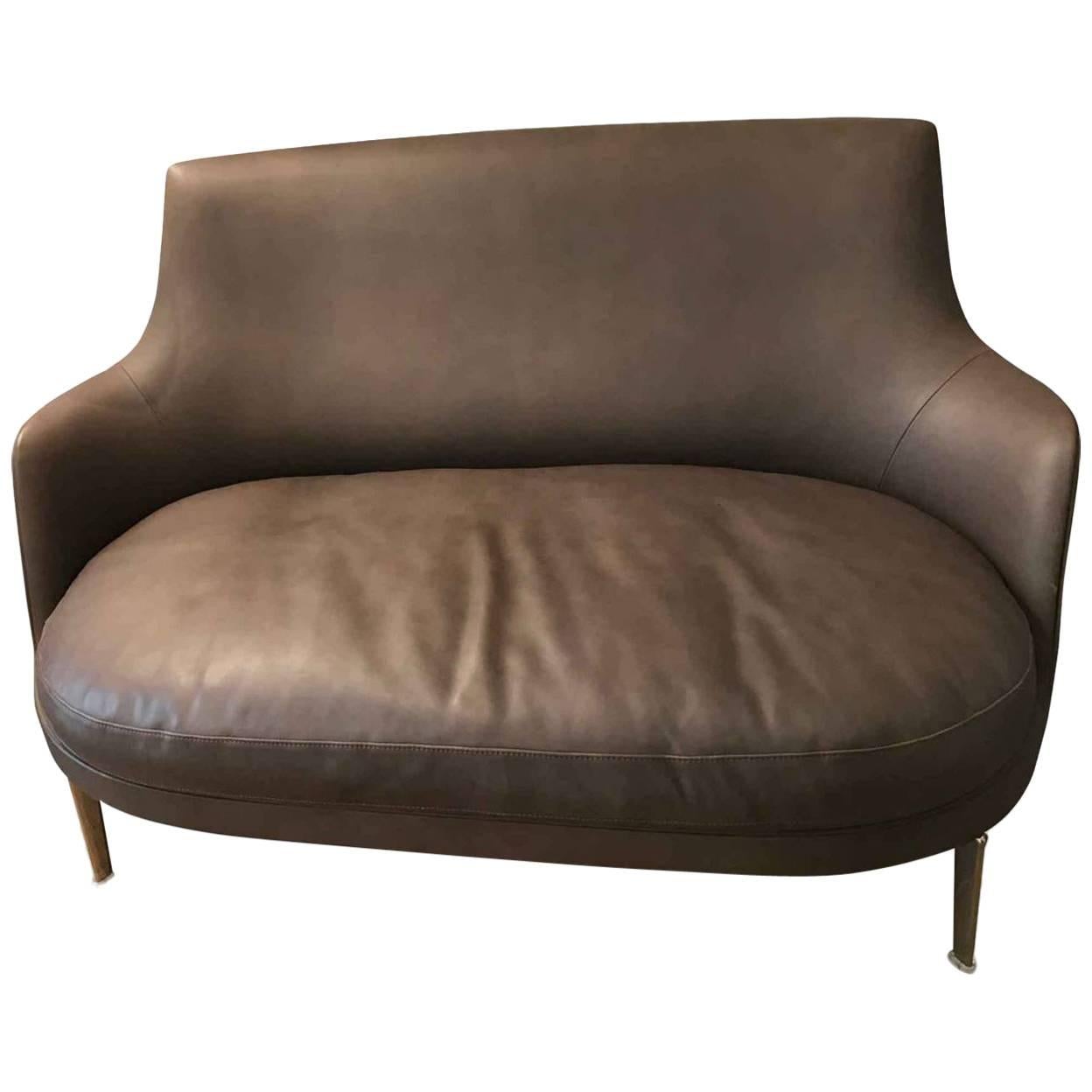 Sofa "Guisco" by Manufacturer Flexform in 100% Genuine Leather and Metal For Sale