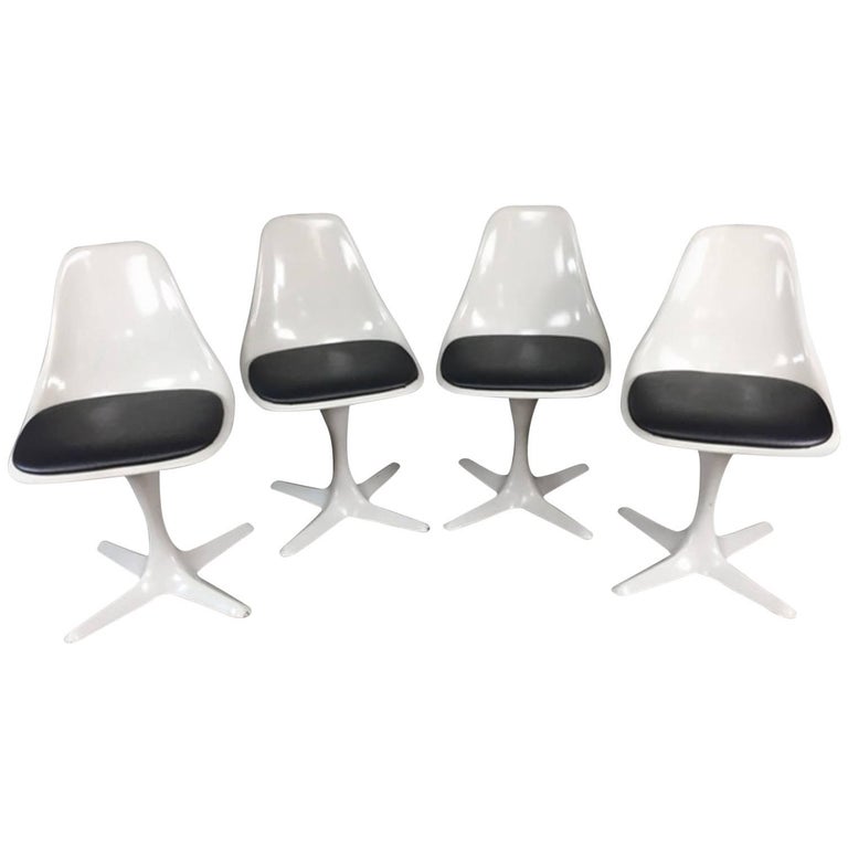 Burke Saarinen Style Dining Chairs With Propeller Base At 1stdibs Burke Saarinen Style Dining Chairs With Propeller Base For