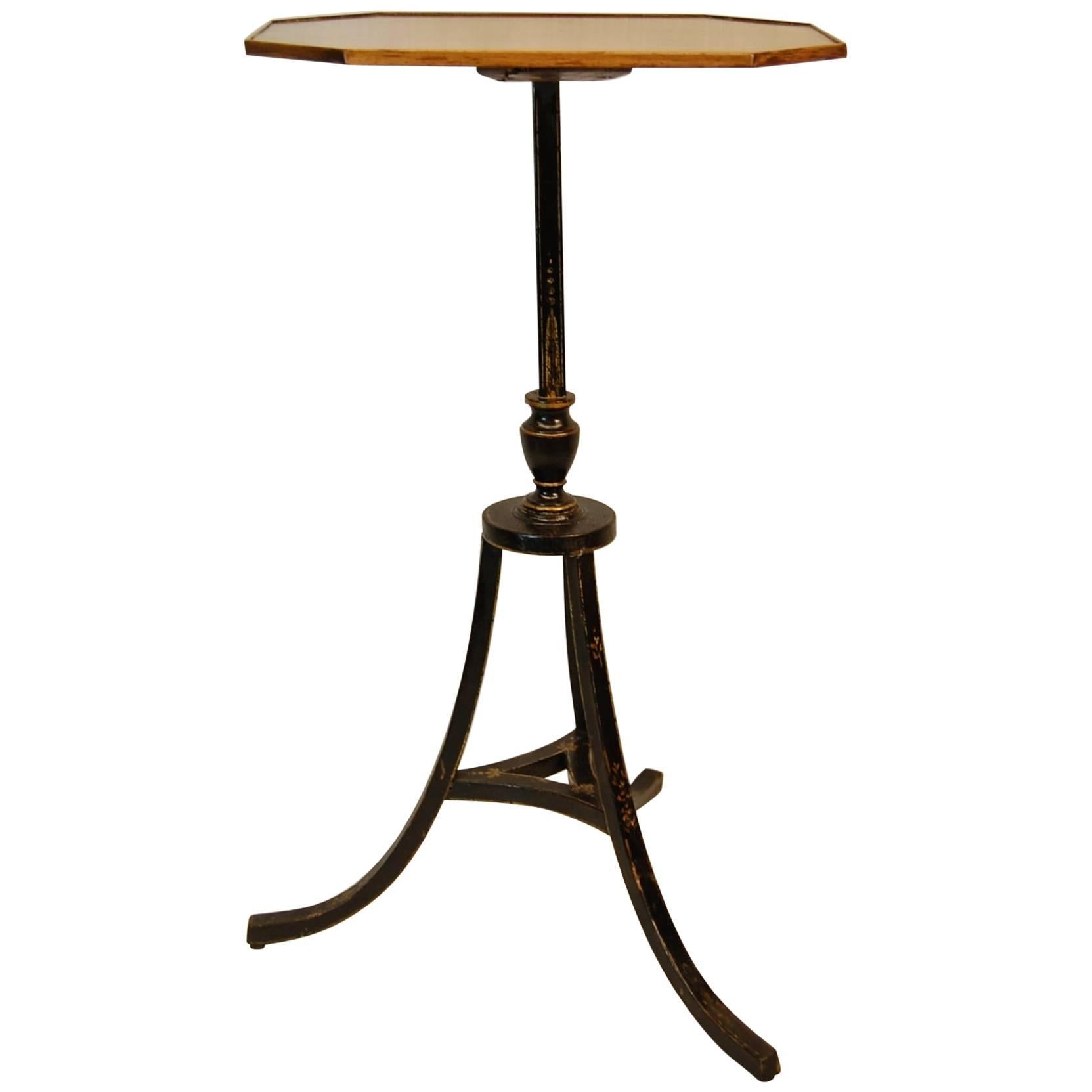 English Hepplewhite Pedestal Candle Stand circa 1800, Black Lacquered Base For Sale