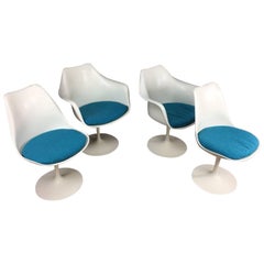 Eero Saarinen Tulip Dining Chair Set by Knoll
