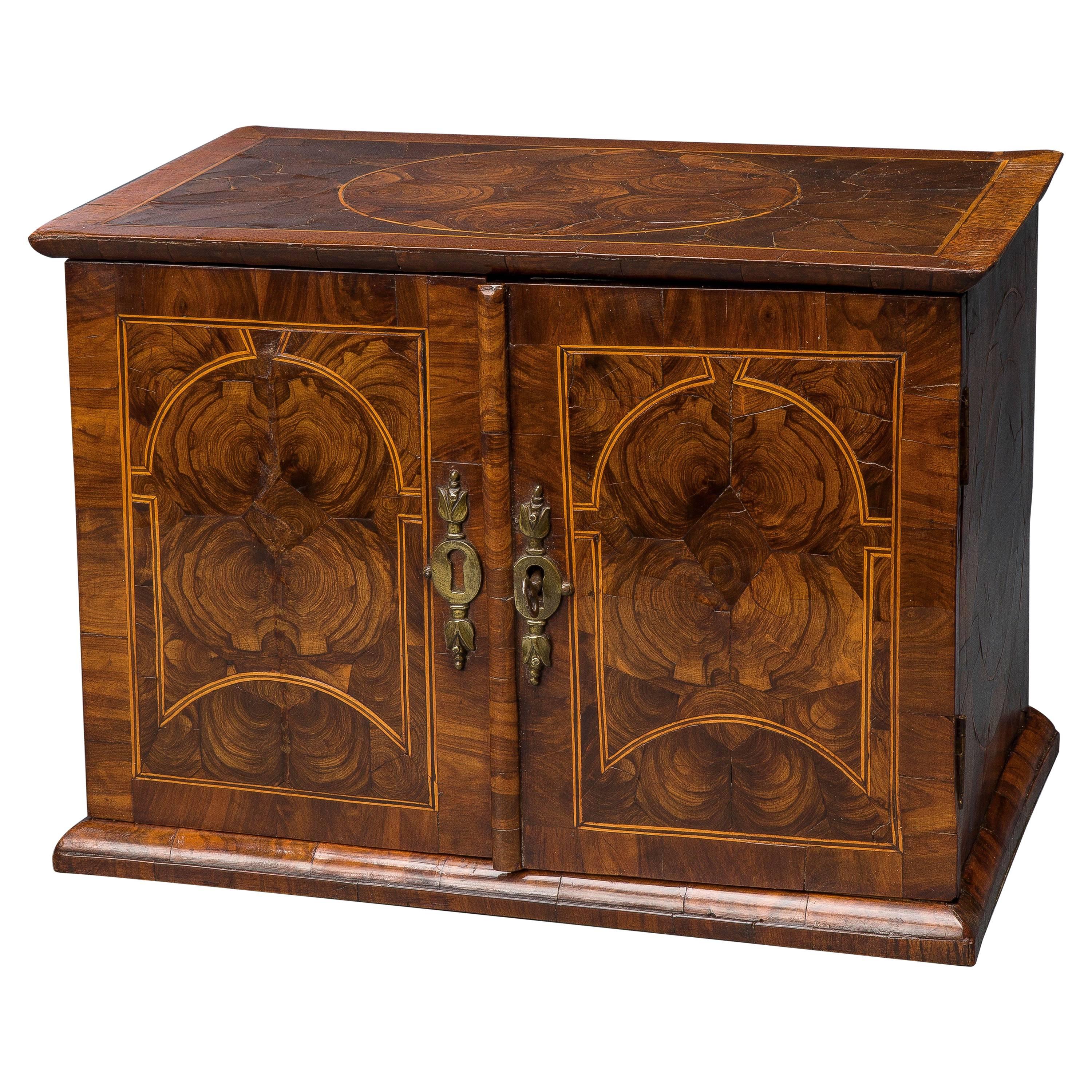 Very Rare William and Mary Oyster Veneered Small Table For Sale