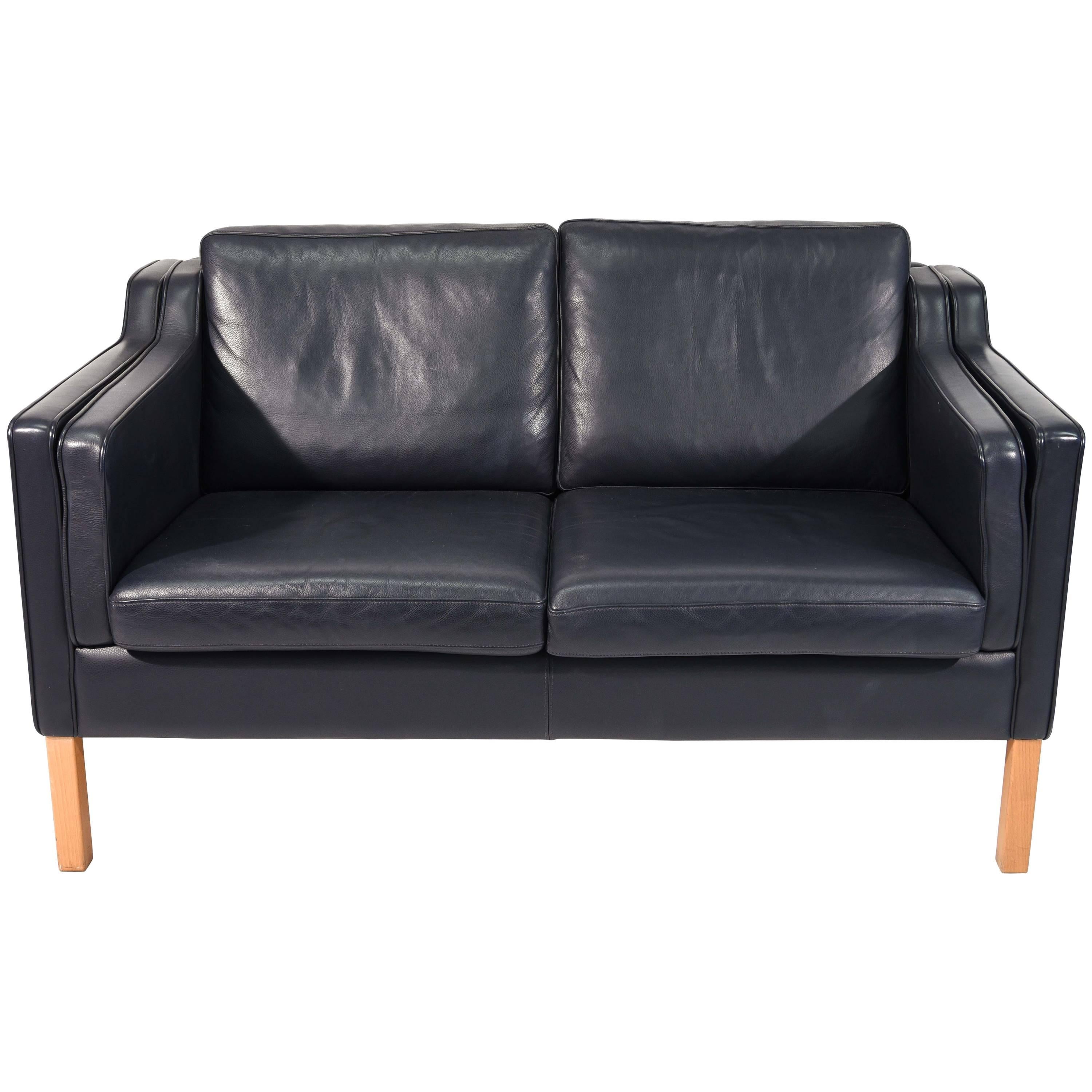 Borge Mogensen Style Loveseat Sofa in Dark Sapphire Leather by Stouby