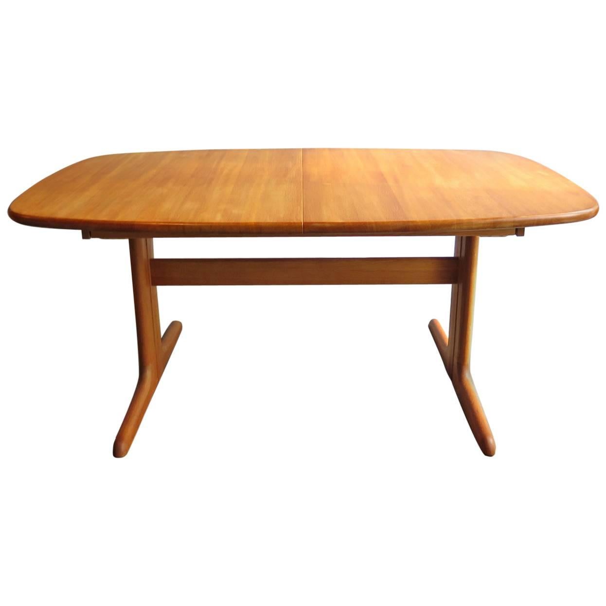 Danish Solid Oak Extendable Dinning Table