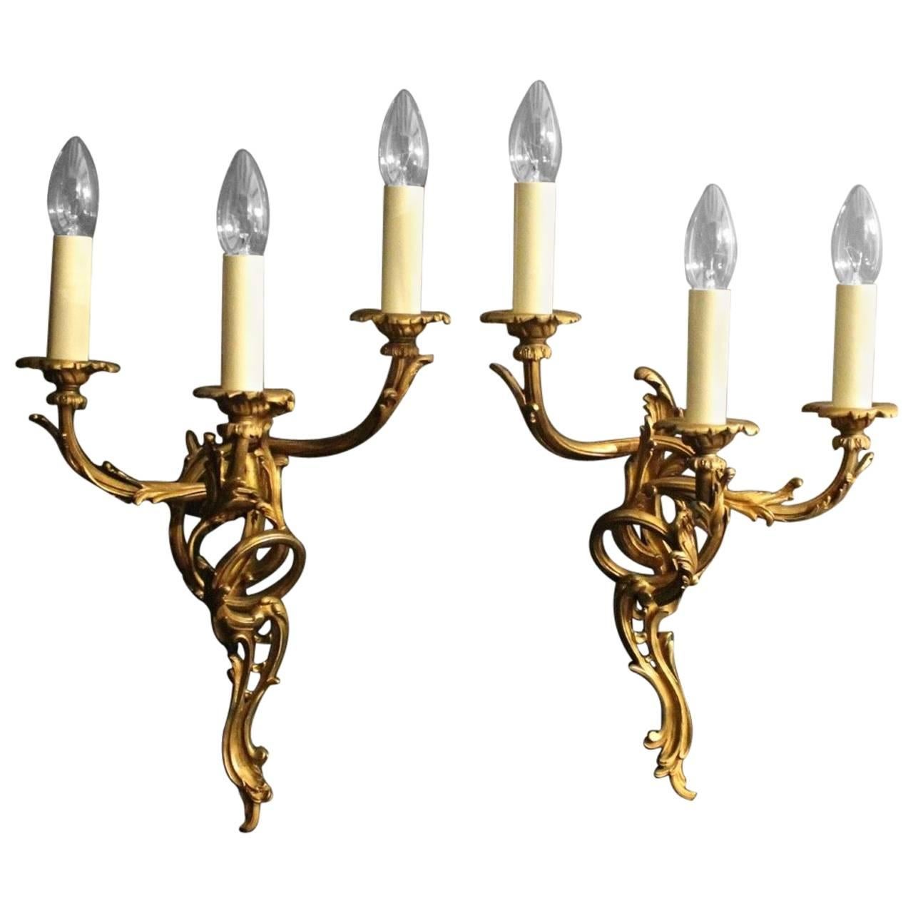 French 19th Century Pair of Gilded Antique Wall Lights