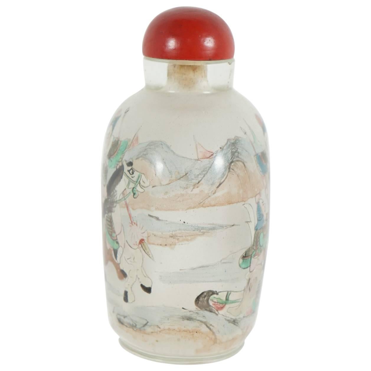 From the Estate of C. Z. Guest. This snuff bottle made in the last century is a fine decorative collectible from the estate of one of America's premier social lights of the 1950s through the 1980s. Her New York, Connecticut and Palm Beach homes have