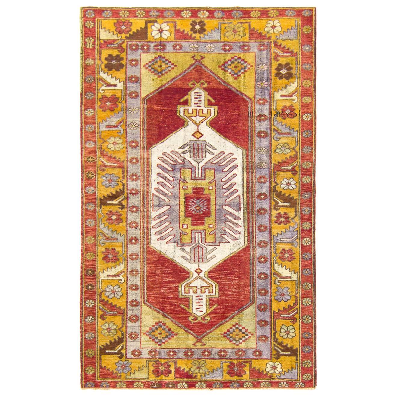 Vintage Anatolian Nigde Rug For Sale