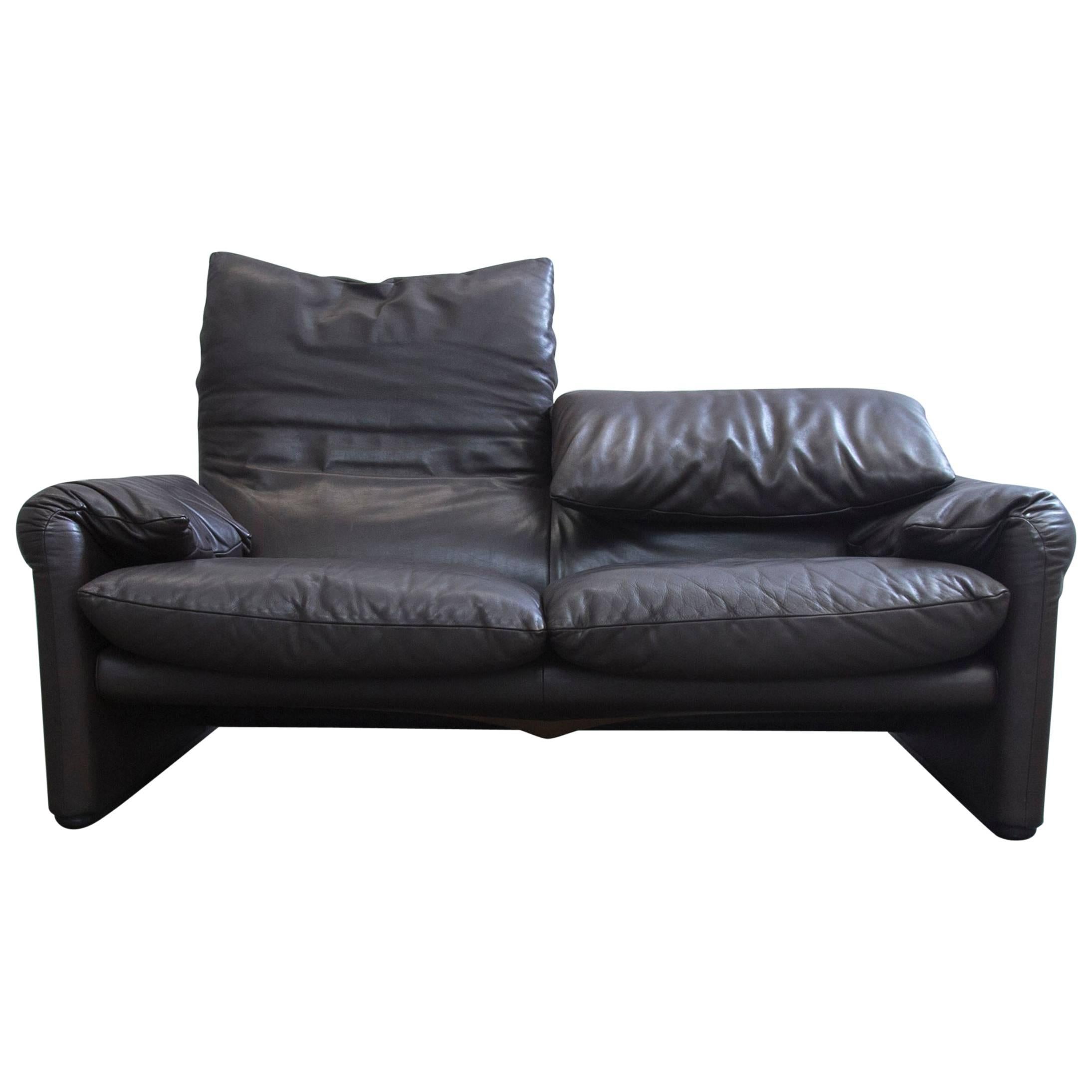 Cassina Maralunga Designer Sofa Mocca Brown Leather Two-Seat Function Modern