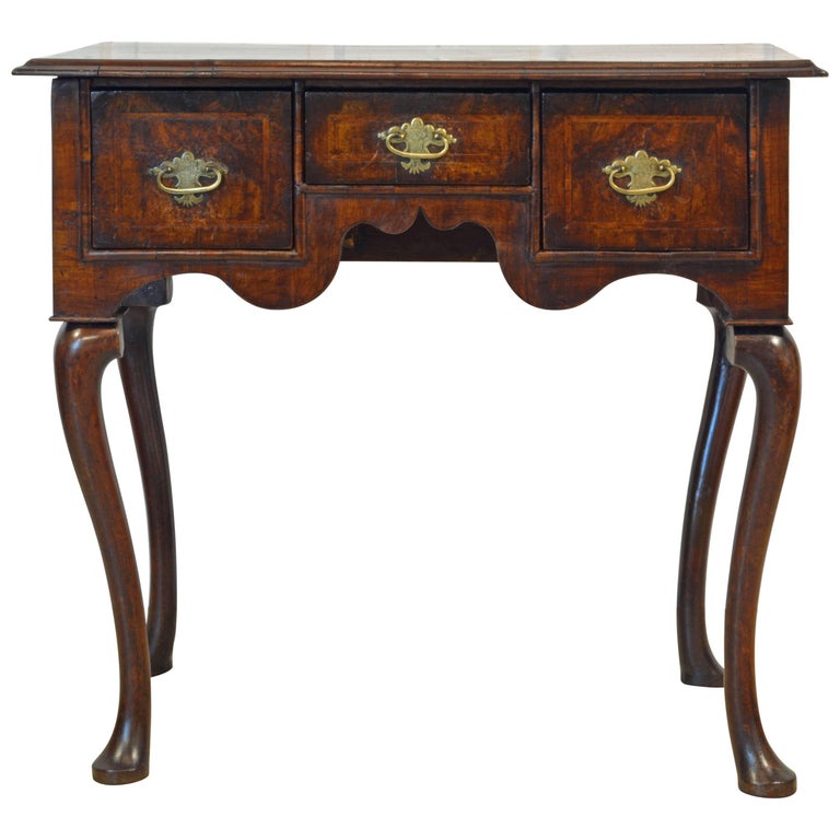 Lovely 18th Century English Queen Anne ThreeDrawer Walnut Dressing