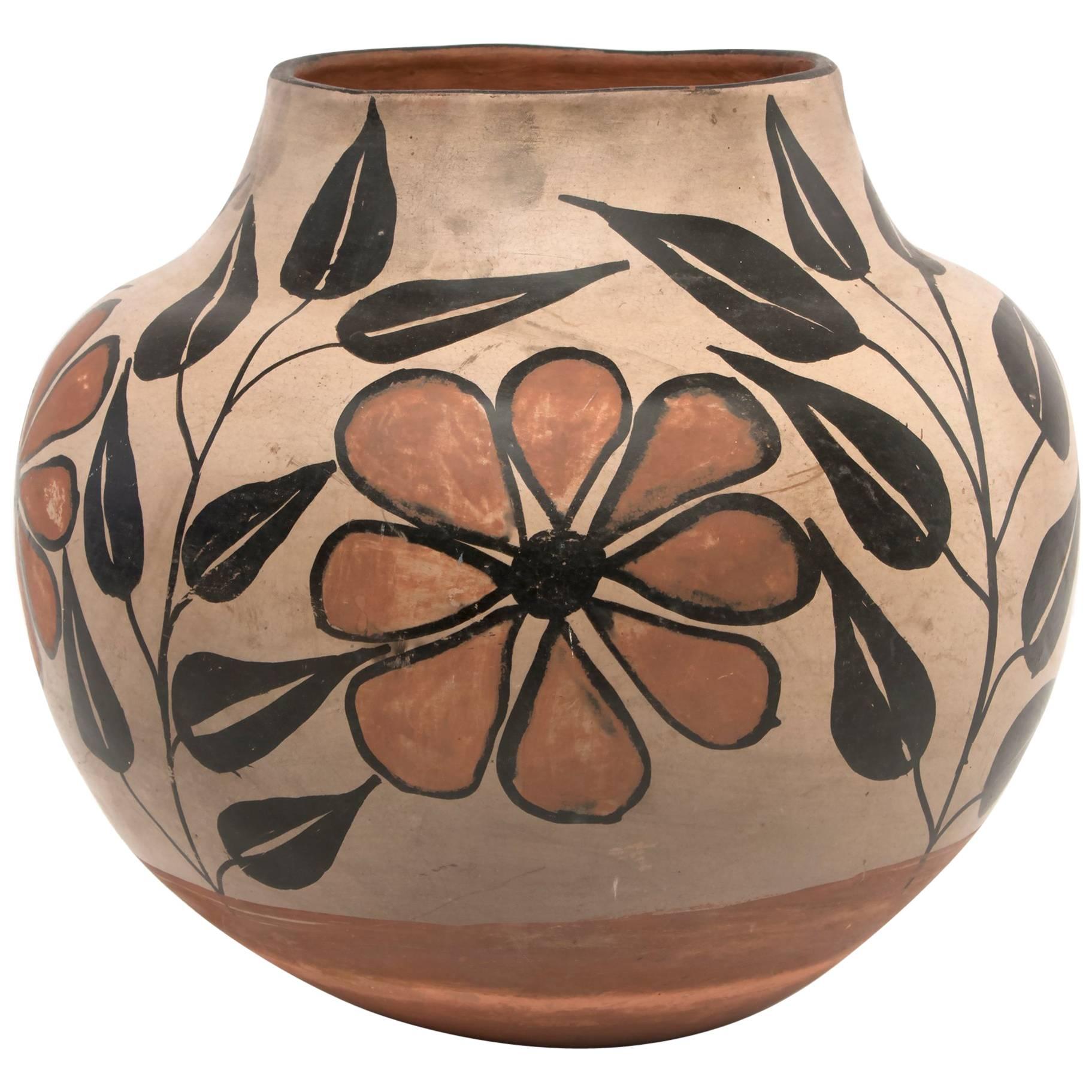 Southwestern Native American Pottery Polychrome Jar, Zuni Pueblo For