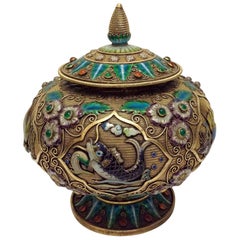 Late 19th Century Chinese Export Gilt-Silver and Enamel Box with Floral Design 1