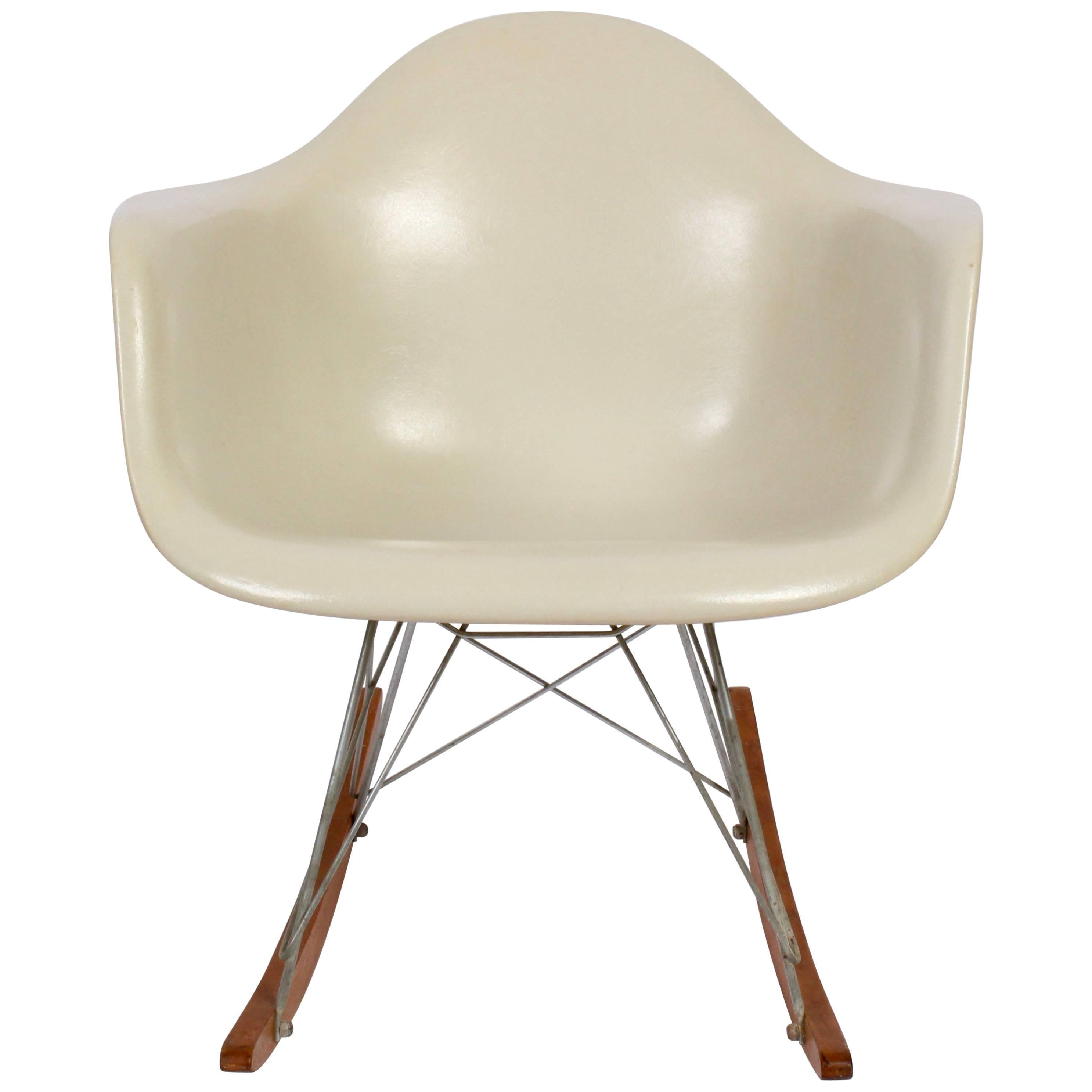 Charles & Ray Eames for Herman Miller RAR Cream Rocking Chair, 1963 